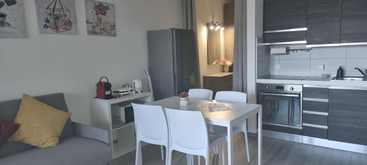 Adele'S Apartment Биссоне Экстерьер фото